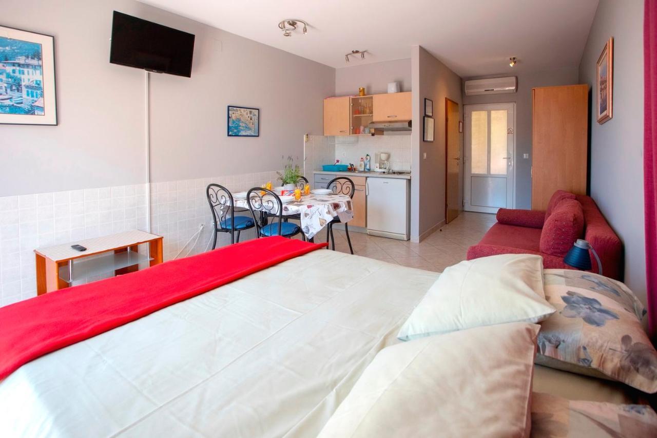 Ferienwohnung Villla Brigitte Tučepi Exterior foto